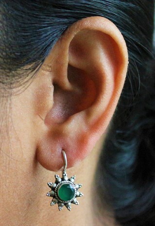 STERLING SILVER AND EMERALD GREEN ANTIQUE LOOK EARRINGS