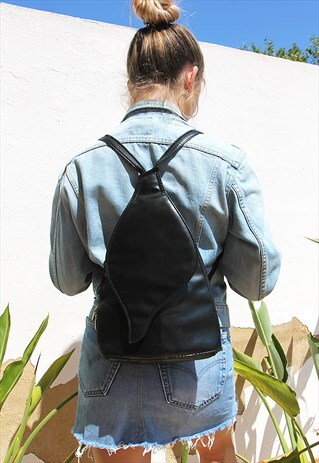 BLACK LEATHER 80'S RUCKSACK