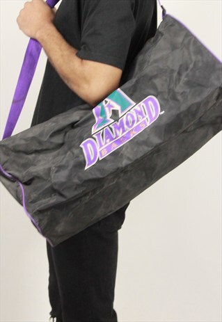 VINTAGE 90S SPORTS BAG