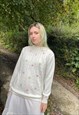 VINTAGE SIZE L CHUNKY KNITTED EMBROIDERED JUMPER IN WHITE