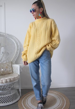 VINTAGE JUMPER ONE SIZE YELLOW COLOR