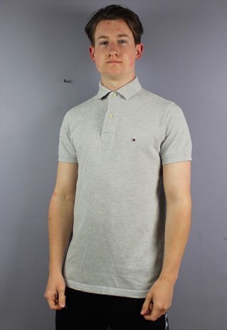 VINTAGE TOMMY HILFIGER POLO SHIRT IN GREY WITH EMBROIDERED L