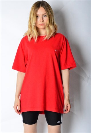 VINTAGE 90S RED NIKE T-SHIRT
