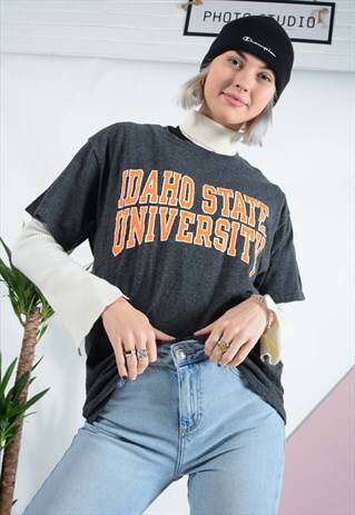 VINTAGE CHAMPION T-SHIRT IN GREY WITH COLLEGE PRINT.