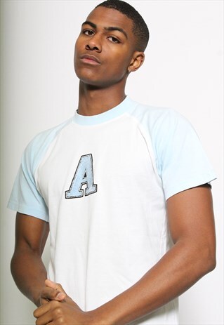 VINTAGE ADIDAS T-SHIRT