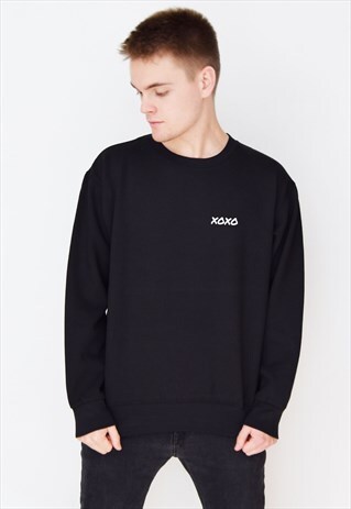 BLACK XOXO SWEATSHIRT