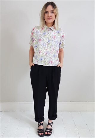 VINTAGE 90'S PASTEL FLORAL SHIRT W/ BUTTON SLEEVES