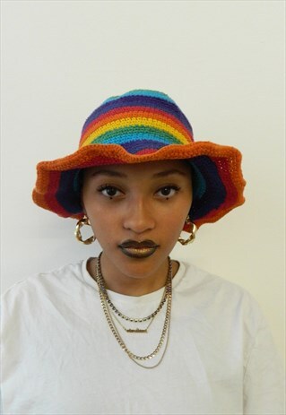 MULTI RAINBOW WOVEN HAT