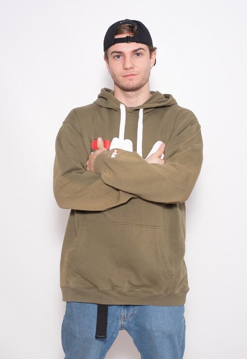 garment image