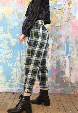 TAPERED TROUSERS IN GREEN CHECK WITH POCKETS