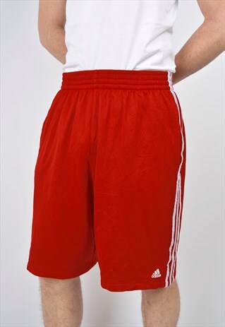 VINTAGE ADIDAS SHORTS IN RED 90'S