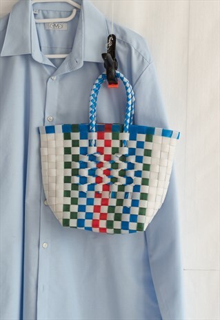 VINTAGE 70S MINI WOVEN GROCERY BAG IN MULTI CHECK