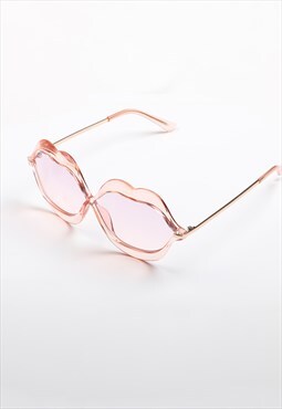 Transparent lips shape sunglasses - Pink