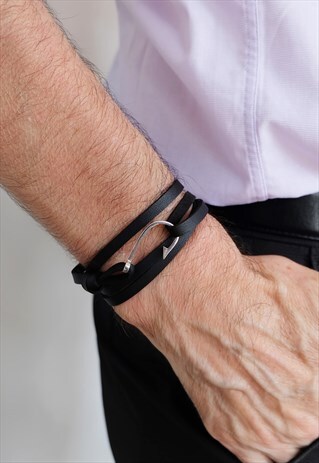 FISH HOOK ON LEATHER BRACELET