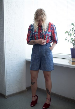 VINTAGE 90'S BLUE HIGH WAISTED SHORTS