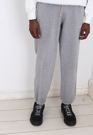 VINTAGE NIKE SPORTS TRACKSUIT CVTP204