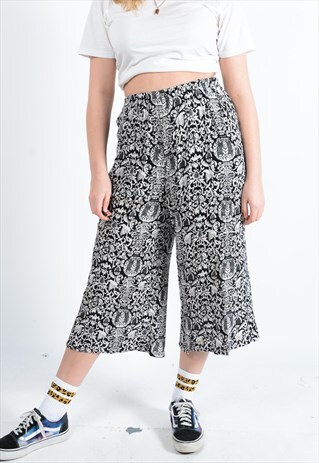 VINTAGE FESTIVAL PANTS WITH FLORAL PRINT DESIGN