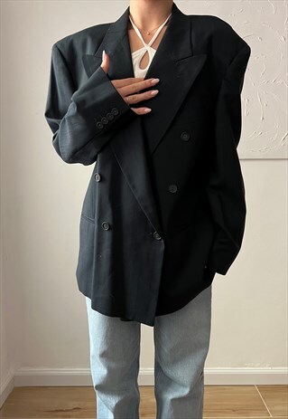 VINTAGE OVERSIZED BLAZER IN BLACK WITH GREY STRIPES