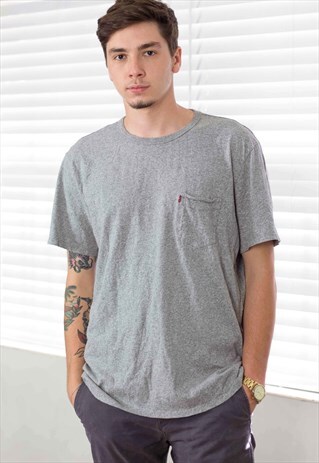 VINTAGE LEVI'S T-SHIRT LOGO 90S XL 7.0