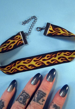 YELLOW 90S FLAME Y2K FESTIVAL CHOKER