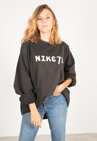 VINTAGE 90S NIKE SWEATSHIRT/ R002