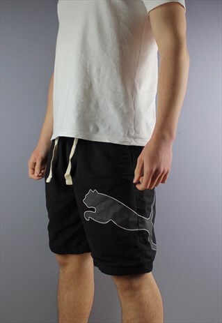 VINTAGE PUMA SHORTS IN BLACK WITH POCKETS, PRINTED LOGO AND