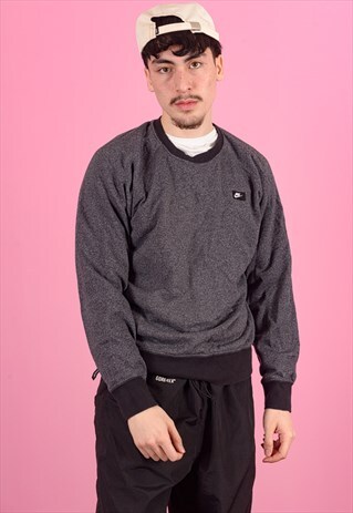 VINTAGE NIKE SWEATSHIRT