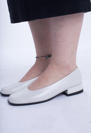 PEARL WHITE LEATHER SHOES
