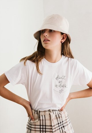 EMBROIDERED WHITE T-SHIRT