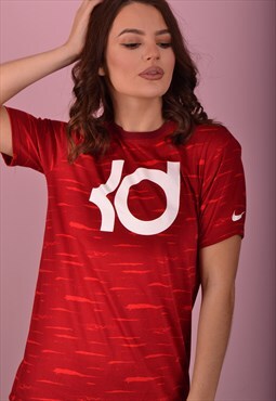 red nike t shirt women