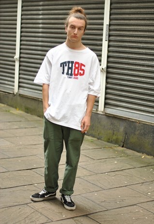 VINTAGE TOMMY HILFIGER TSHIRT