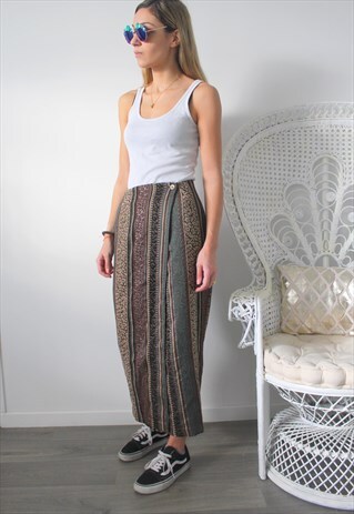 VINTAGE SKIRT SIZE S PRINT ETHNIC