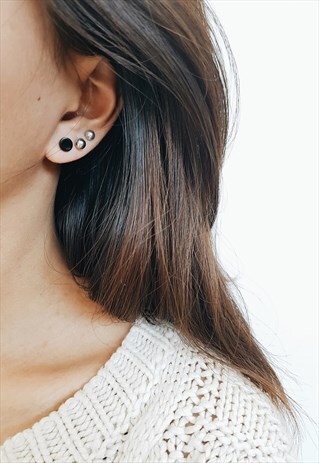 EM BLACK SURGICAL STEEL EARRING STUDS
