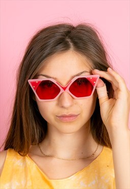 Vintage Frosted Pink & Red Tinted Cat Eye Sunglasses 00s Y2k
