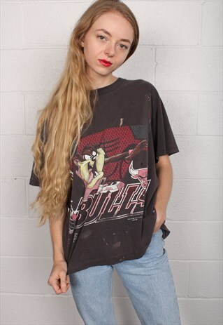 THRASHED 90'S CHICAGO BULLS TAZ TEE