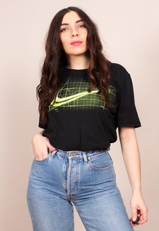 VINTAGE 90S BLACK NIKE T-SHIRT