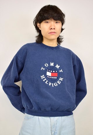 VINTAGE 90S TOMMY HILFIGER NAVY SWEATSHIRT