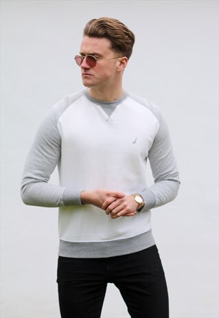 NAUTICA USA 90S MINIMALIST SWEATSHIRT