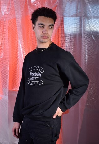VINTAGE REEBOK BLACK EMBROIDERED SWEATSHIRT