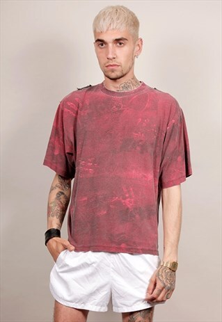 VINTAGE 80'S REEBOK PRINTED RED T-SHIRT