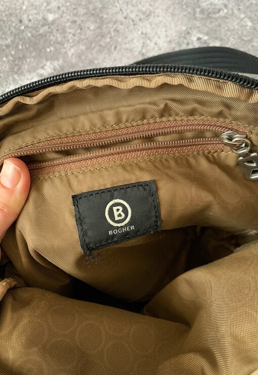 garment image