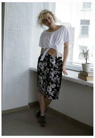 VINTAGE 80'S MIDI BLACK FLOWER PRINT SKIRT
