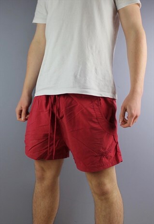VINTAGE REEBOK SHORTS IN RED WITH POCKETS, EMBROIDERED LOGO