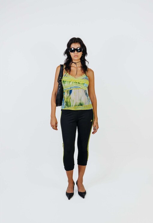 garment image