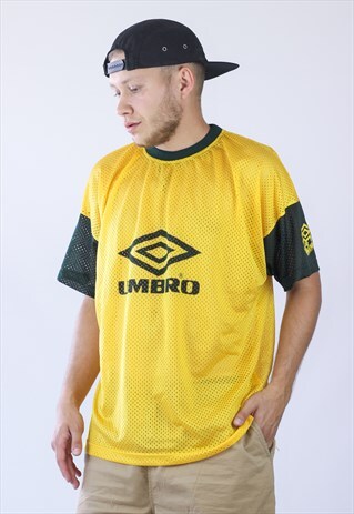 90S RARE VINTAGE MENS UMBRO MESH BIG LOGO T-SHIRT