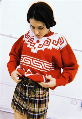VINTAGE 80S RETRO EMBROIDERED PARIS CHIC KNIT JUMPER IN RED