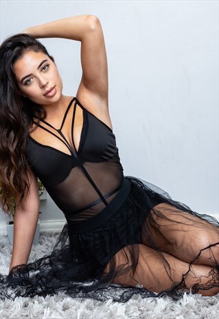 LACE TWO PIECE LINGERIE SET IN BLACK