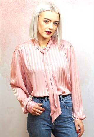 1980S VINTAGE PALE PINK SILKY BUTTON UP BLOUSE