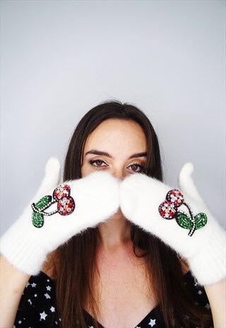 CHERRY MITTENS