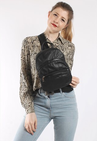 VINTAGE 90S BACKPACK IN SOFT BLACK LEATHER